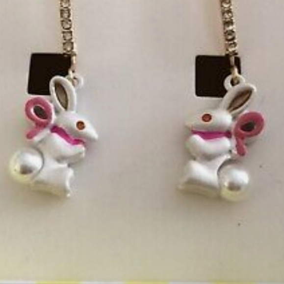 Betsey Johnson bunny dangle earrings - Picture 9 of 9